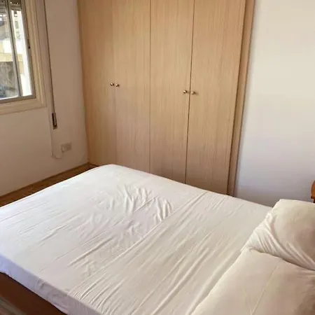 Large Modern Flat * Limasol