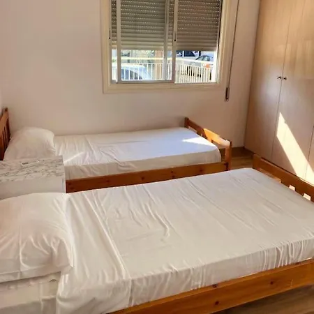 Large Modern Flat * Limisso